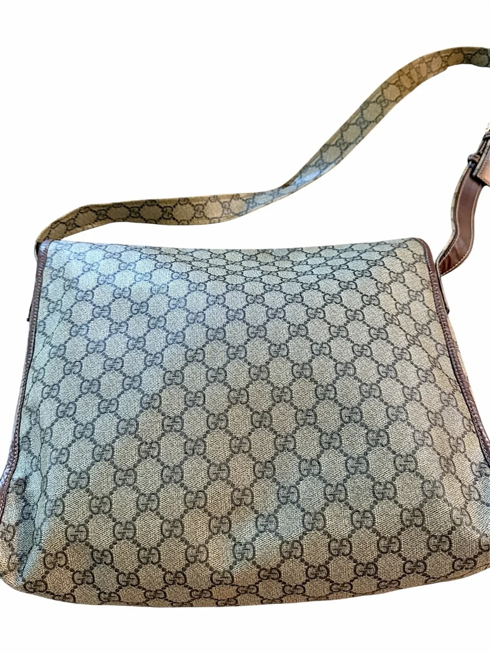 Gucci Vintage GG Supreme Monogram Messenger Bag Beige Brown Web Stripe
